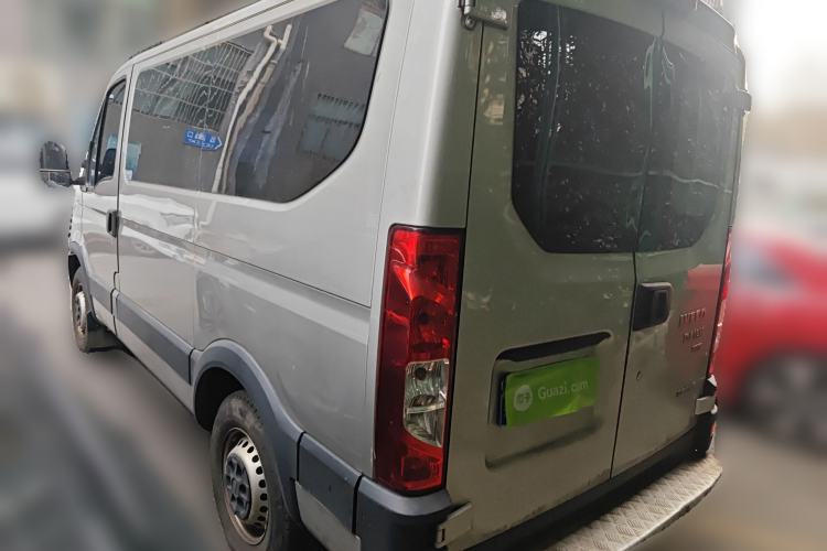 Used Iveco Eurocargo 2020 2.3T Manual Super Rui Short Wheelbase Low-Roof High-Performance F1A Exterior 3