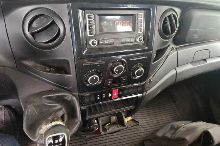 Used Iveco Eurocargo  Audio And AC Panel