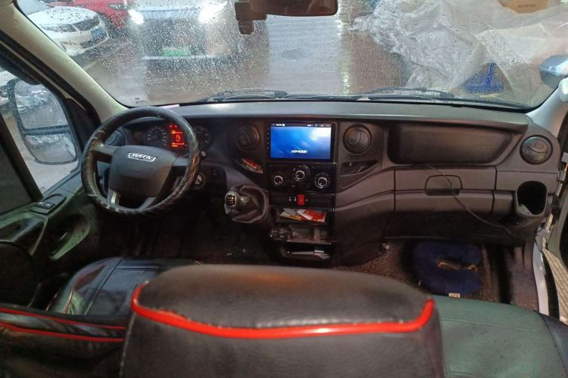 Used Iveco Eurocargo 2020 2.3T Manual Super-Rui Short Wheelbase High Roof High-Performance F1A Center Console