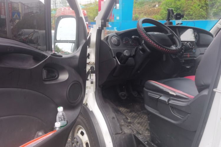 Used Iveco Eurocargo 2020 2.3T Manual Super Rui Long Wheelbase Short Overhang High Roof High Performance F1A Driver Seat