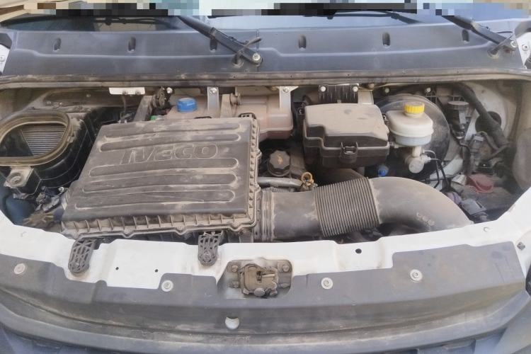 Used Iveco Eurocargo 2020 2.3T Manual - Yunrui Manual Door Short Wheelbase Low Roof Low Power F1A Engine Bay