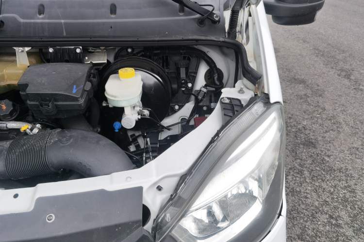 Used Iveco Eurocargo 2020 2.3T Manual Super Rui Long Wheelbase Short Overhang High Roof High Performance F1A Engine Bay Left
