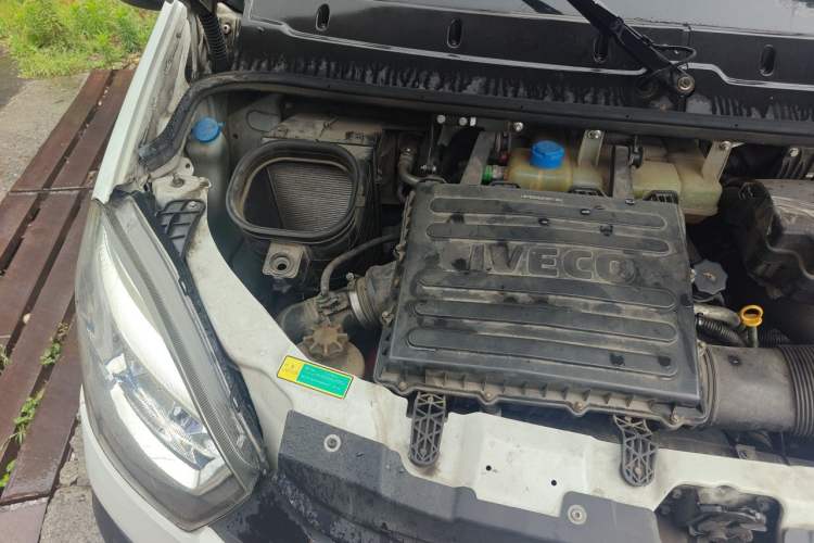 Used Iveco Eurocargo 2020 2.3T Manual Super Rui Long Wheelbase Short Overhang High Roof High Performance F1A Engine Bay Right