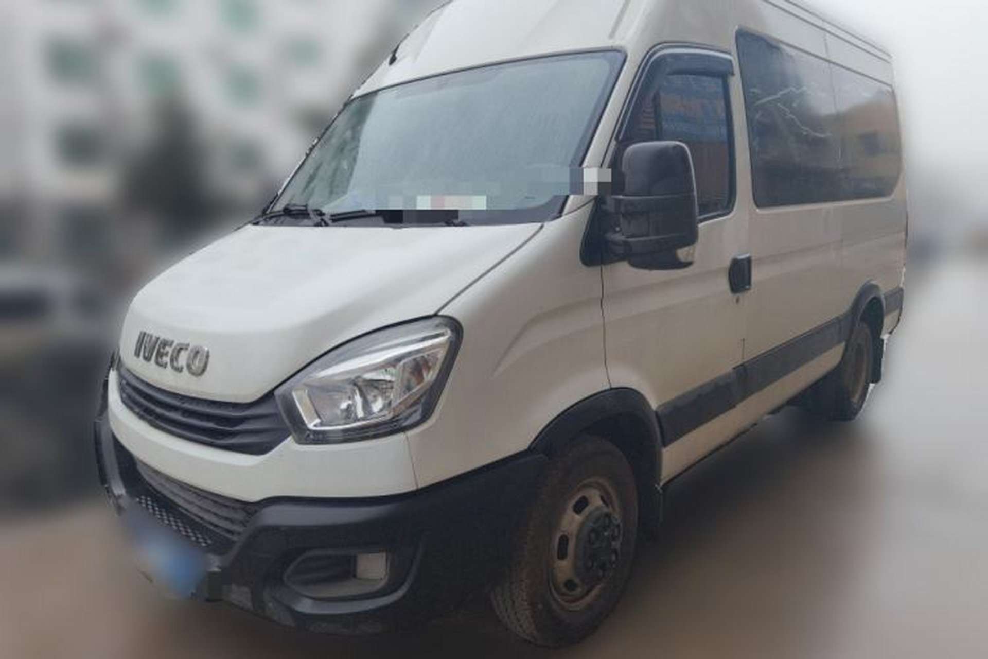 Used Iveco Eurocargo 2020 2.3T Manual Super Rui Short Wheelbase Low-Roof High-Power F1A Front Left 45 Deg
