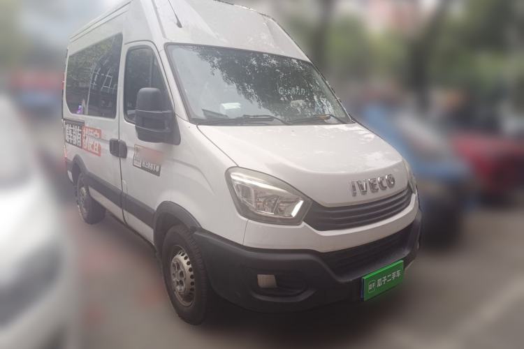 Used Iveco Eurocargo 2020 2.3T Manual Super-Rui Short Wheelbase High Roof High-Performance F1A Front Right 45 Deg