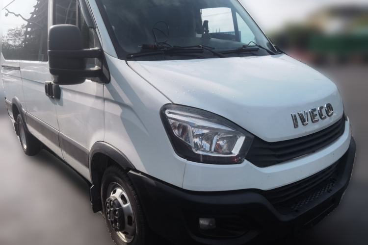 Used Iveco Eurocargo 2020 2.3T Manual Super Rui Long Wheelbase Short Overhang High Roof High Performance F1A Front Right 45 Deg