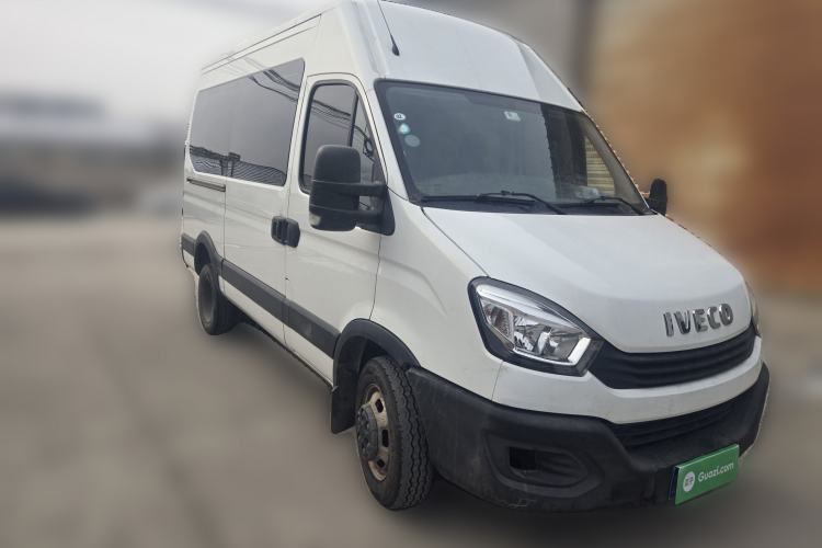 Used Iveco Eurocargo 2020 2.3T Manual Super Rui Long Wheelbase Short Overhang High Roof High Performance F1A Front Right 45 Deg