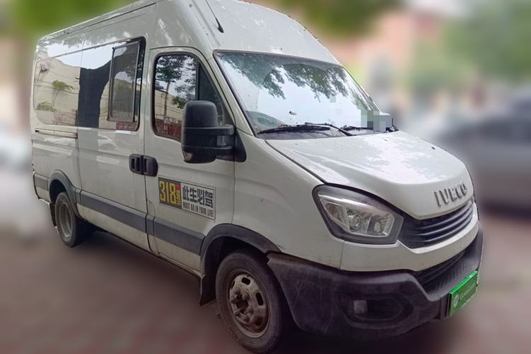 Used Iveco Eurocargo 2020 2.3T Manual Super Rui Long Wheelbase Short Overhang High Roof High Performance F1A Front Right 45 Deg