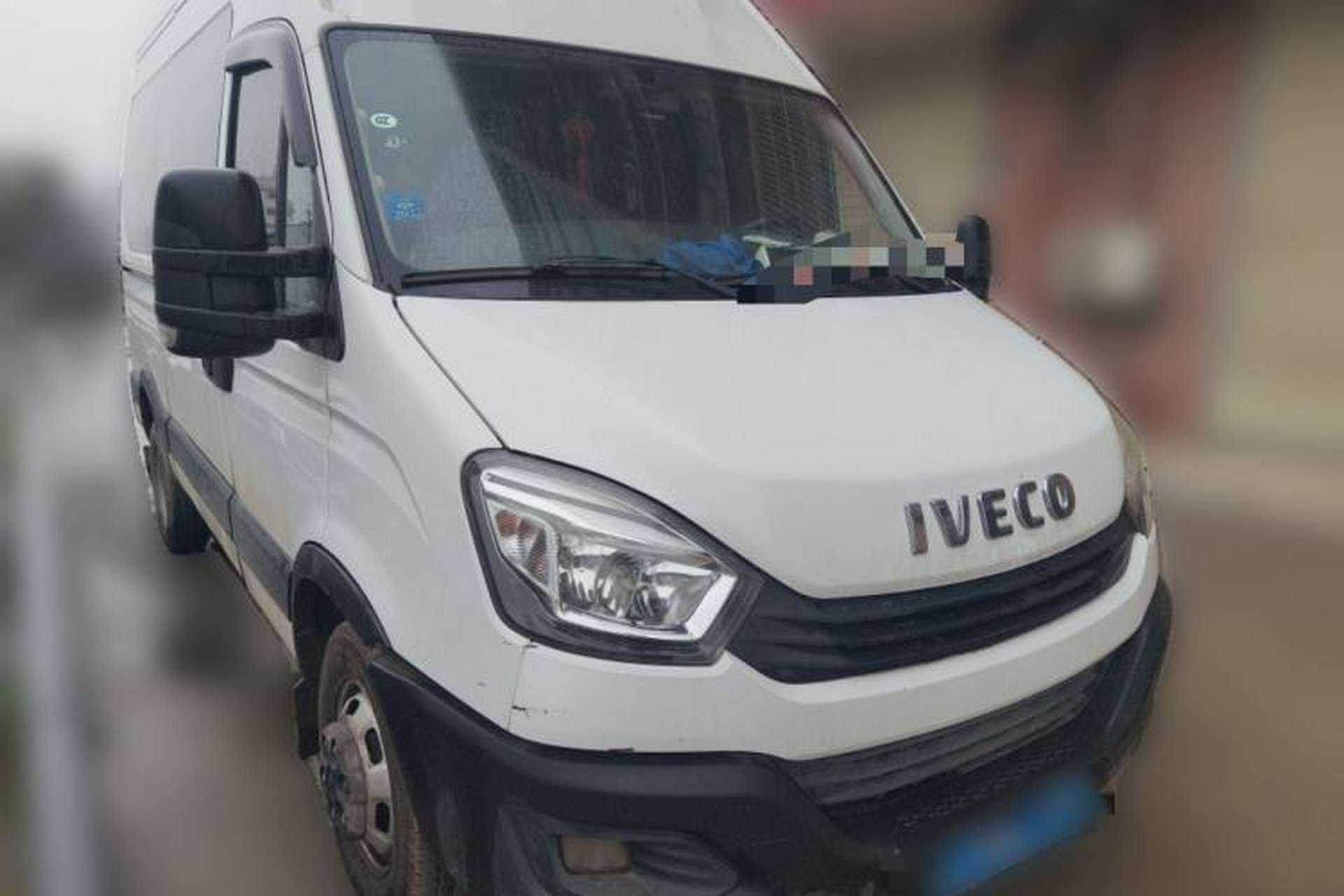 Used Iveco Eurocargo 2020 2.3T Manual Super Rui Short Wheelbase Low-Roof High-Power F1A Front Right 45 Deg