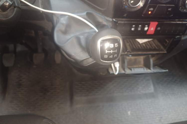 Used Iveco Eurocargo 2020 2.3T Manual Super-Rui Short Wheelbase High Roof High-Performance F1A Gear Lever