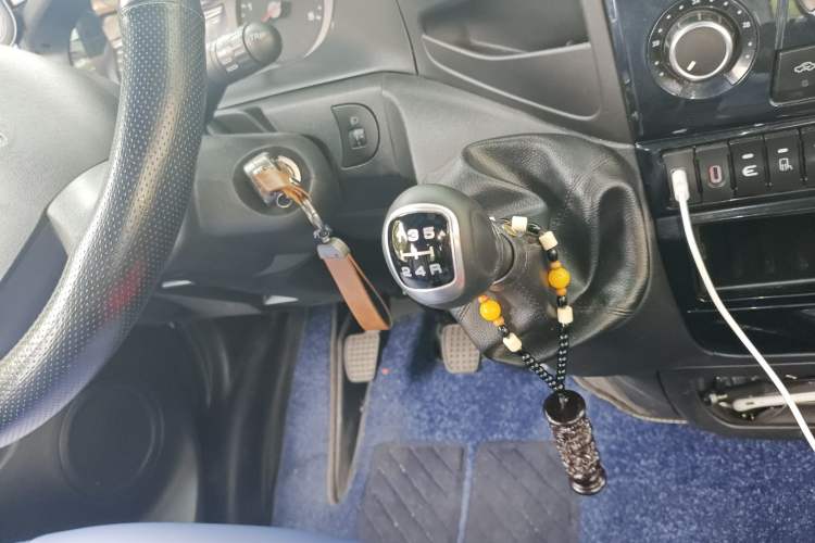 Used Iveco Eurocargo 2020 2.3T Manual Super-Rui Short Wheelbase High Roof High-Performance F1A Gear Lever