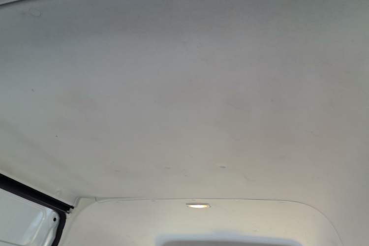 Used Iveco Eurocargo 2020 2.3T Manual Super-Rui Short Wheelbase High Roof High-Performance F1A Headliner
