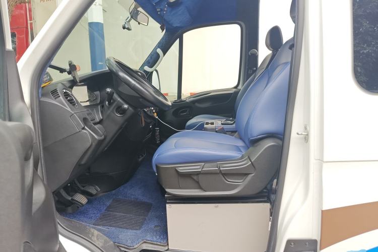 Used Iveco Eurocargo 2020 2.3T Manual Super-Rui Short Wheelbase High Roof High-Performance F1A Left Front Seat