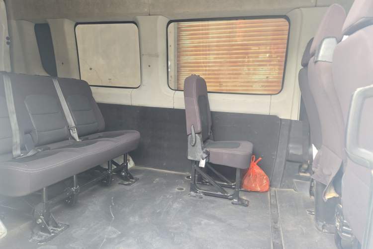 Used Iveco Eurocargo 2020 2.3T Manual Super Rui Long Wheelbase Short Overhang High Roof High Performance F1A Left Rear Seat