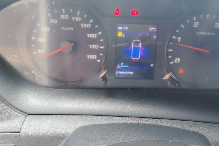 Used Iveco Eurocargo 2020 2.3T Manual Super-Rui Short Wheelbase High Roof High-Performance F1A Odometer Close Up