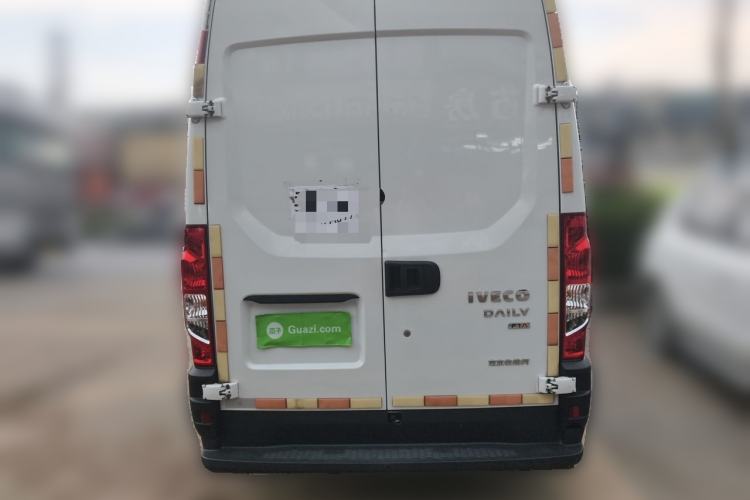 Used Iveco Eurocargo 2020 2.3T Manual - Yunrui Manual Door Long Wheelbase Short Overhang High Roof Enhanced Performance F1A Rear