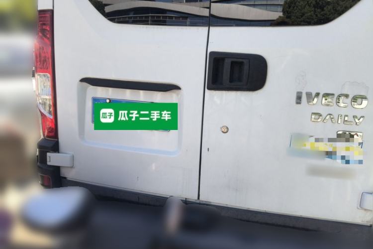 Used Iveco Eurocargo 2020 2.3T Manual Super Rui Long Wheelbase Short Overhang High Roof China VI F1A Rear