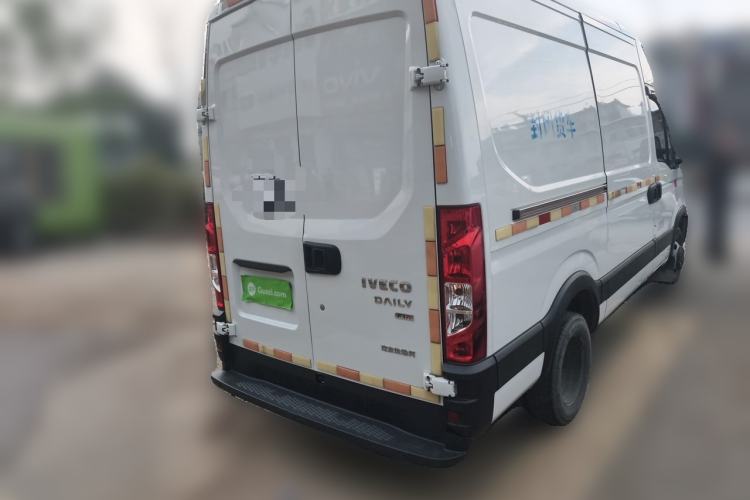 Used Iveco Eurocargo 2020 2.3T Manual - Yunrui Manual Door Long Wheelbase Short Overhang High Roof Enhanced Performance F1A Rear Right 45 Deg