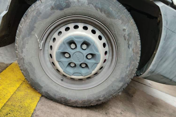 Used Iveco Eurocargo 2020 2.3T Manual - Yunrui Manual Door Short Wheelbase Low Roof Low Power F1A Right Front Wheel Hub