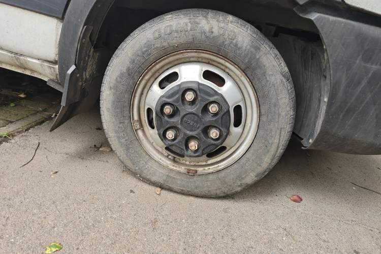 Used Iveco Eurocargo  Right Front Wheel Hub