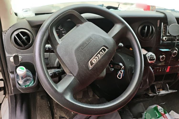 Used Iveco Eurocargo 2020 3.0T Manual Super Rui Short Wheelbase High-Roof F1C Steering Wheel
