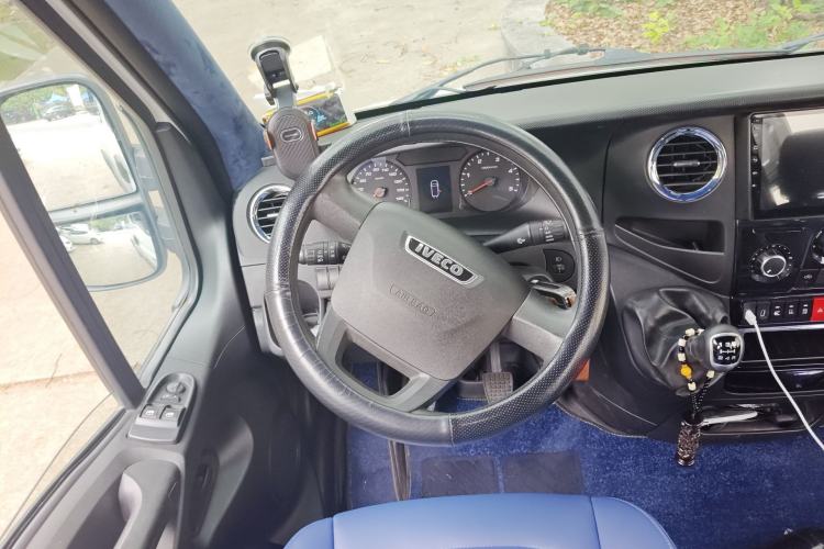 Used Iveco Eurocargo 2020 2.3T Manual Super-Rui Short Wheelbase High Roof High-Performance F1A Steering Wheel