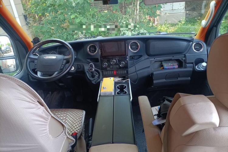 Used Iveco Eurocargo  Center Console