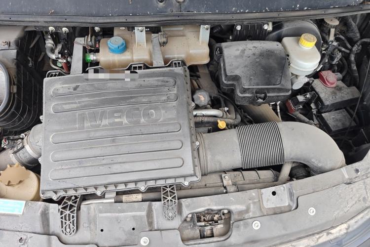 Used Iveco Eurocargo 2021 2.0T Manual Super-Rui Short Wheelbase Low-Roof Side-Hinged Door F1A Engine Bay