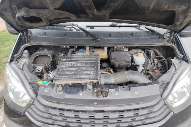 Used Iveco Eurocargo 2021 2.0T Manual Super-Rui Long Wheelbase Short Overhang High Roof Manual Doors F1A Engine Bay