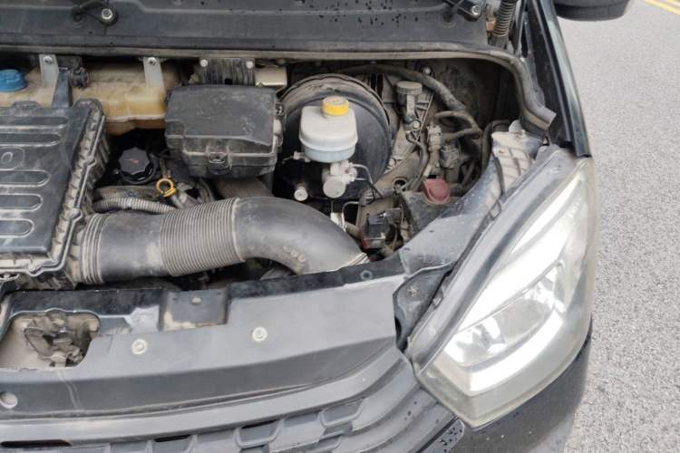 Used Iveco Eurocargo 2021 2.0T Manual Super-Rui Long Wheelbase Short Overhang High Roof Manual Doors F1A Engine Bay Left