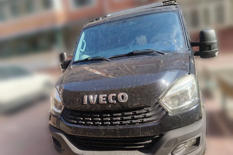 Used Iveco Eurocargo 2021 2.0T Manual Super-Rui Short Wheelbase Low-Roof Side-Hinged Door F1A Front