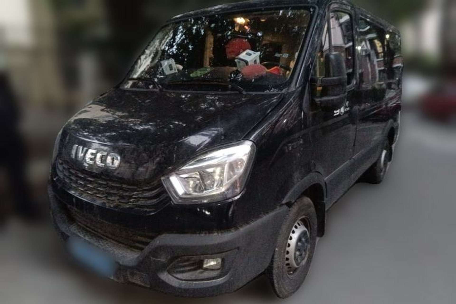 Used Iveco Eurocargo 2021 2.0T Manual Super-Rui Short Wheelbase Low-Roof Side-Hinged Door F1A Front Left 45 Deg