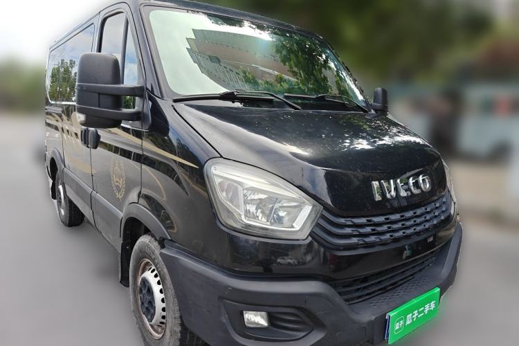 Used Iveco Eurocargo 2021 2.0T Manual Super-Rui Short Wheelbase Low-Roof Side-Hinged Door F1A Front Right 45 Deg