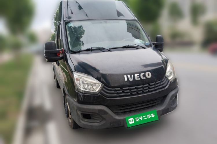 Used Iveco Eurocargo 2021 2.0T Manual Super-Rui Long Wheelbase Short Overhang High Roof Manual Doors F1A Front Right 45 Deg