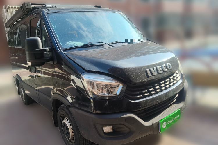 Used Iveco Eurocargo 2021 2.0T Manual Super-Rui Short Wheelbase Low-Roof Side-Hinged Door F1A Front Right 45 Deg