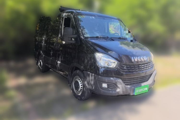 Used Iveco Eurocargo 2021 2.0T Manual Super-Rui Short Wheelbase Low-Roof Side-Hinged Door F1A Front Right 45 Deg