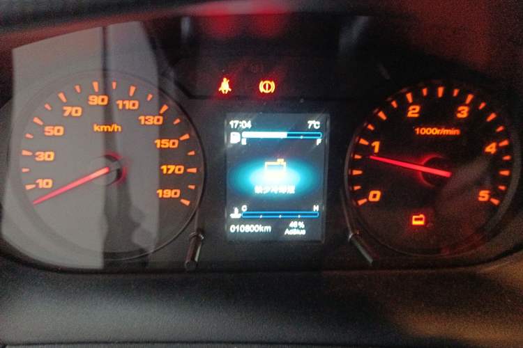 Used Iveco Eurocargo 2021 2.0T Manual Super-Rui Short Wheelbase Low-Roof Side-Hinged Door F1A Instrument Cluster