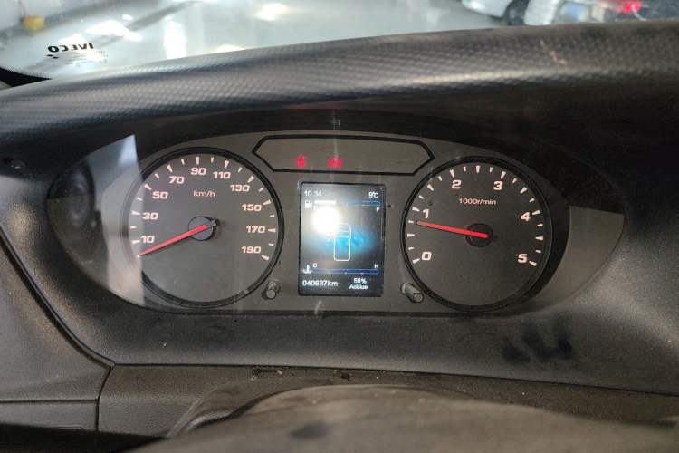 Used Iveco Eurocargo 2021 2.0T Manual Super-Rui Short Wheelbase Low-Roof Side-Hinged Door F1A Instrument Cluster