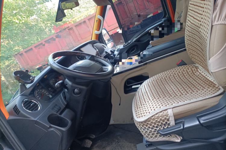 Used Iveco Eurocargo  Left Front Seat