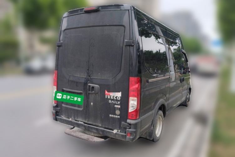Used Iveco Eurocargo 2021 2.0T Manual Super-Rui Long Wheelbase Short Overhang High Roof Manual Doors F1A Rear Right 45 Deg