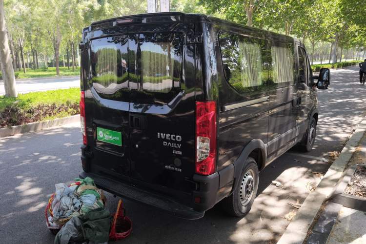 Used Iveco Eurocargo 2021 2.0T Manual Super Rui Short Wheelbase Low-Roof Manual Door F1A Rear Right 45 Deg