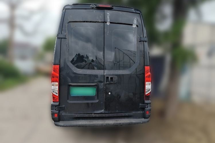 Used Iveco Eurocargo 2021 2.0T Manual - Yunrui Long Wheelbase Short Overhang High Roof Side-Sliding Door F1A Rear