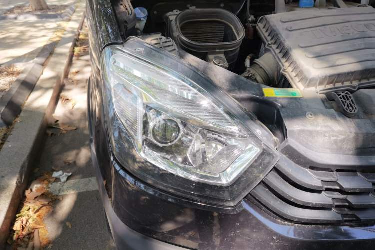 Used Iveco Eurocargo 2021 2.0T Manual Super Rui Short Wheelbase Low-Roof Manual Door F1A Right Front Headlight