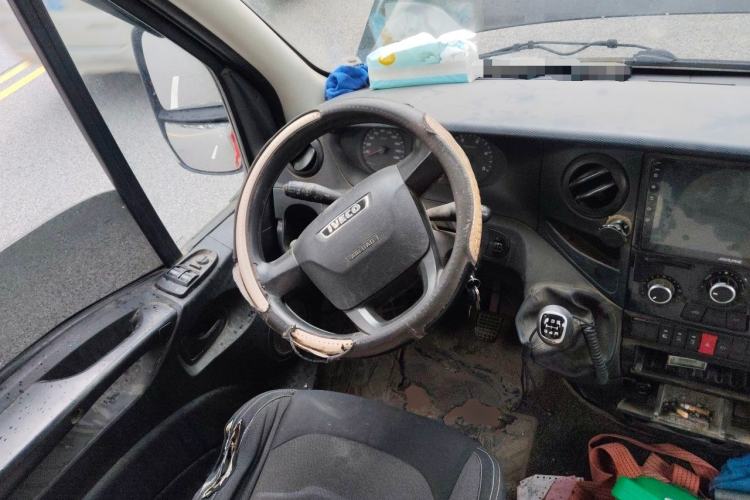 Used Iveco Eurocargo 2021 2.0T Manual Super-Rui Long Wheelbase Short Overhang High Roof Manual Doors F1A Steering Wheel