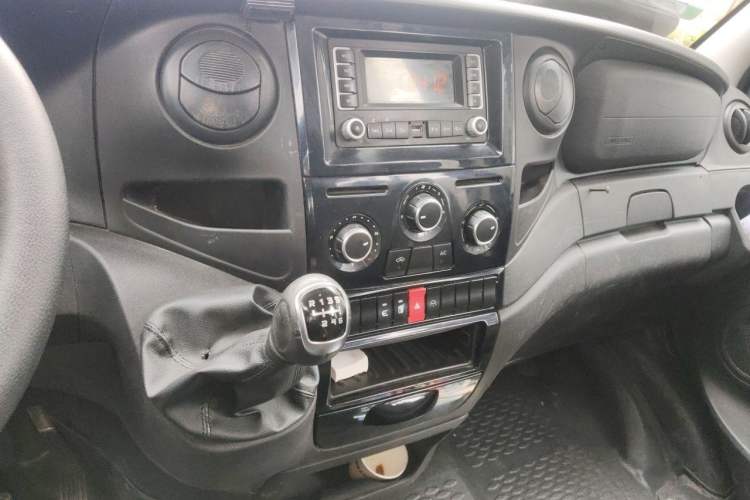 Used Iveco Eurocargo  Audio And AC Panel