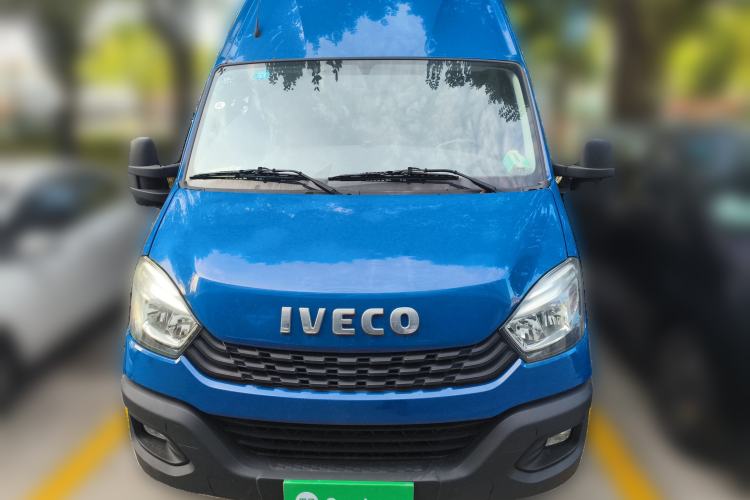 Used Iveco Eurocargo 2021 2.0T Manual Super-Rui Short Wheelbase High-Roof Side-Sliding Door F1A Front
