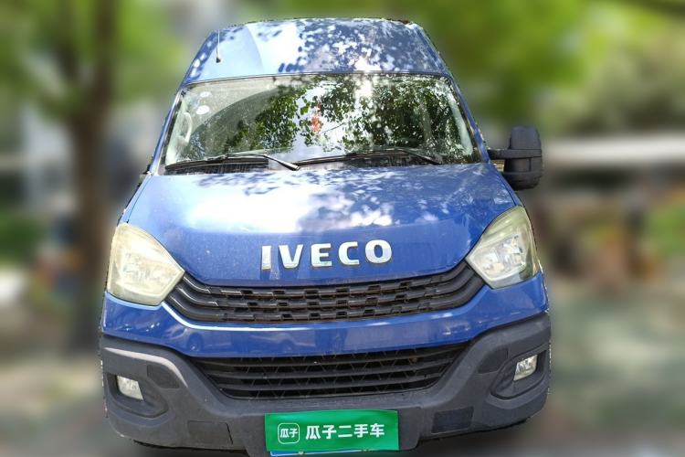 Used Iveco Eurocargo 2021 2.0T Manual Super-Rui Short Wheelbase High-Roof Side-Sliding Door F1A Front