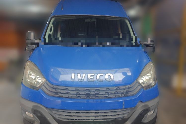 Used Iveco Eurocargo 2021 2.0T Manual Super Rui Long Wheelbase Short Overhang High Roof Side-Sliding Door F1A Front
