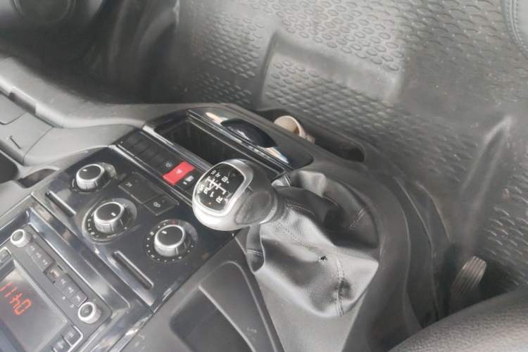 Used Iveco Eurocargo  Gear Lever