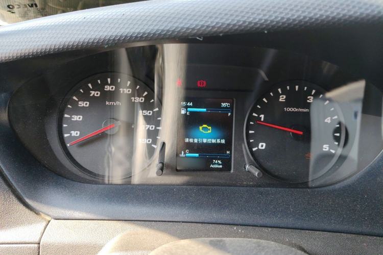 Used Iveco Eurocargo 2021 3.0T Automatic Chaorui Short Wheelbase High-Roof Side-Sliding Door F1C Instrument Cluster